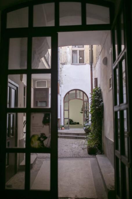 King Charles Apartmán *